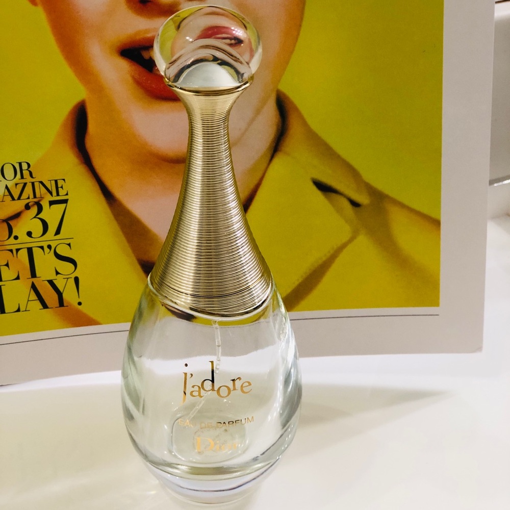 Dior empty parfume bottle